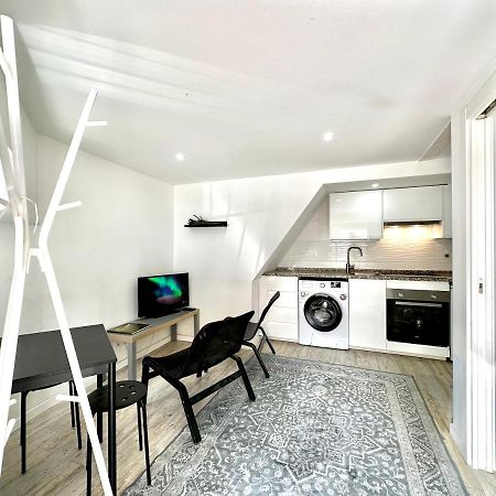Cozy Tiny House Apartment Lisabona Exterior foto